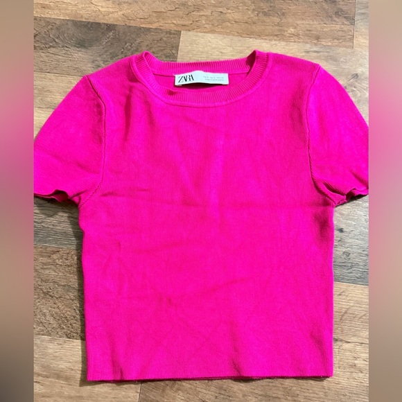 Zara Tops - Zara Women's Pink Crop-top